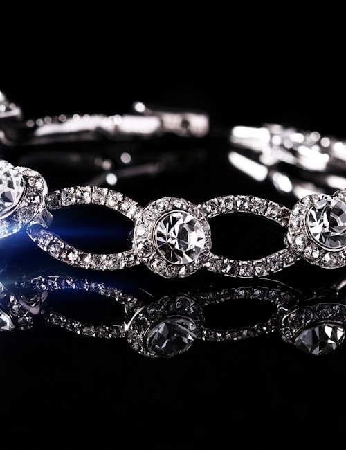 Jewelry crafting detail